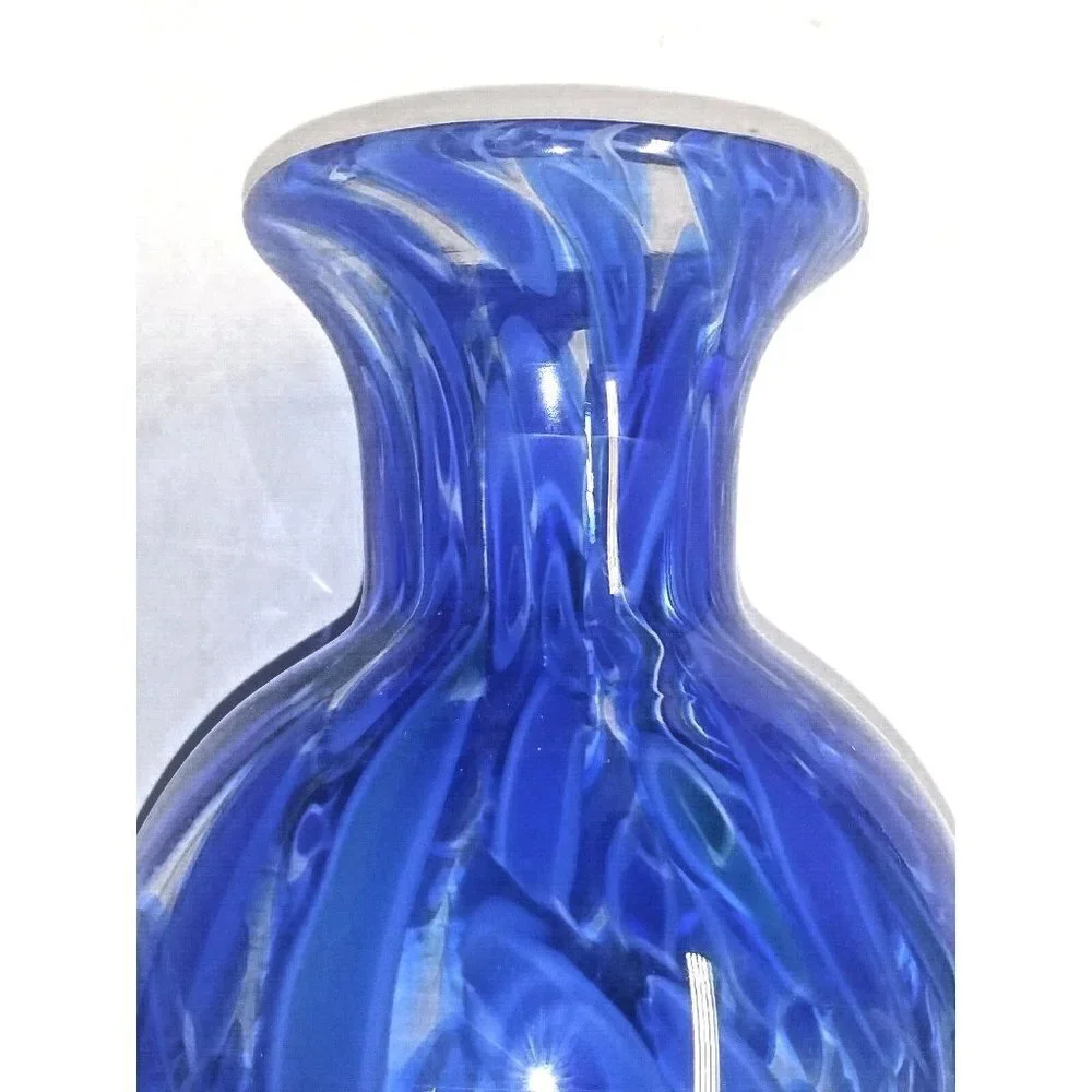 Art Glass vase Splatter Mottled/Thumb print blue White Murano style 9